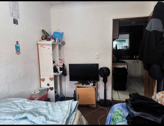 3 BEDROOM HOUSE FOR SALE IN LENTEGEUR
